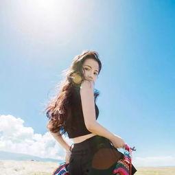 娱乐吃瓜酱背影图片女,揭秘娱乐吃瓜酱背后的神秘女生