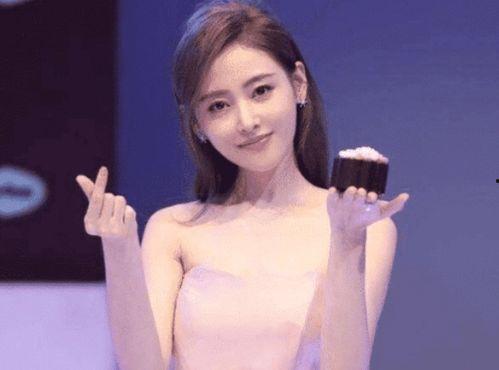 娱乐吃瓜酱身高差,娱乐吃瓜酱的甜蜜身高差故事